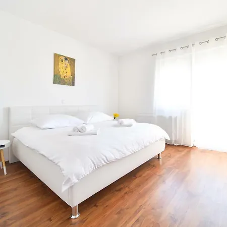 Space Apartment Razanac